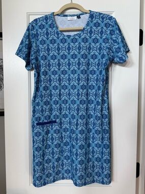 Talbots x Cabana Life Short-Sleeve Blue Geometric dress/Swim Coverup M like new